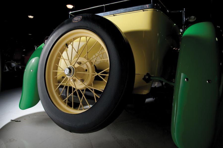  Ford Frontenac Speedster 1926 года  (фото 5 из 18)